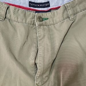 Tommy Hilfiger Men's Olive Chinos